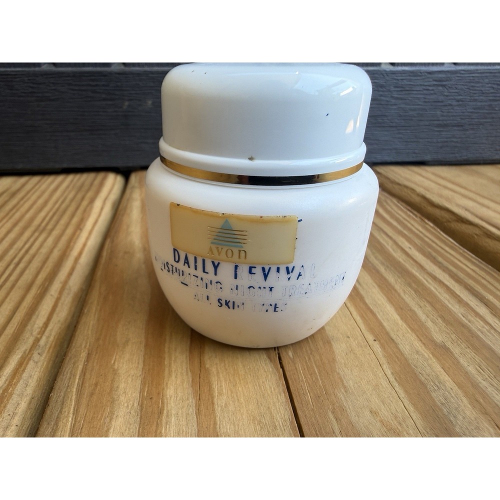 Vintage 1994 NOS AVON Daily Revival Moisture Shield Face Cream SPF 15 - 2.5oz